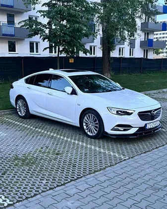 wielkopolskie Opel Insignia cena 64000 przebieg: 180000, rok produkcji 2017 z Szczecin